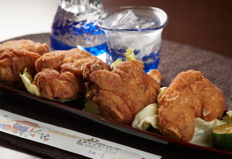 テビチ(豚足)のプリプリ唐揚げ