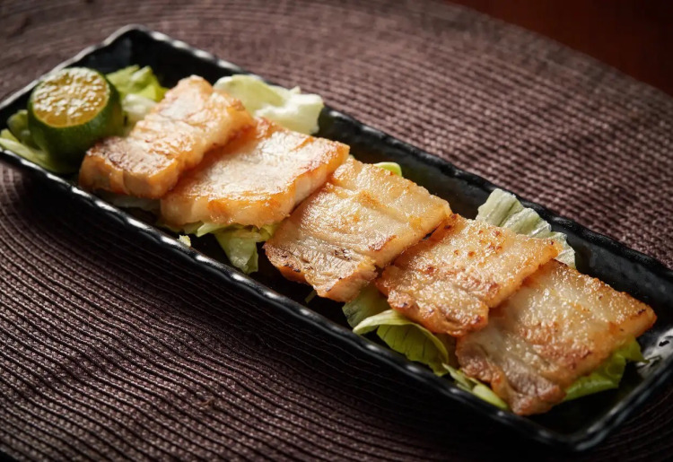 自家製スーチカー（豚肉の塩漬け）